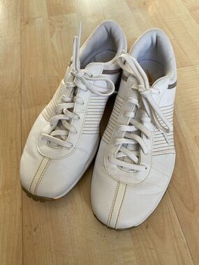 Nike Women’s Performance Golf’s Shoes Size 8.5